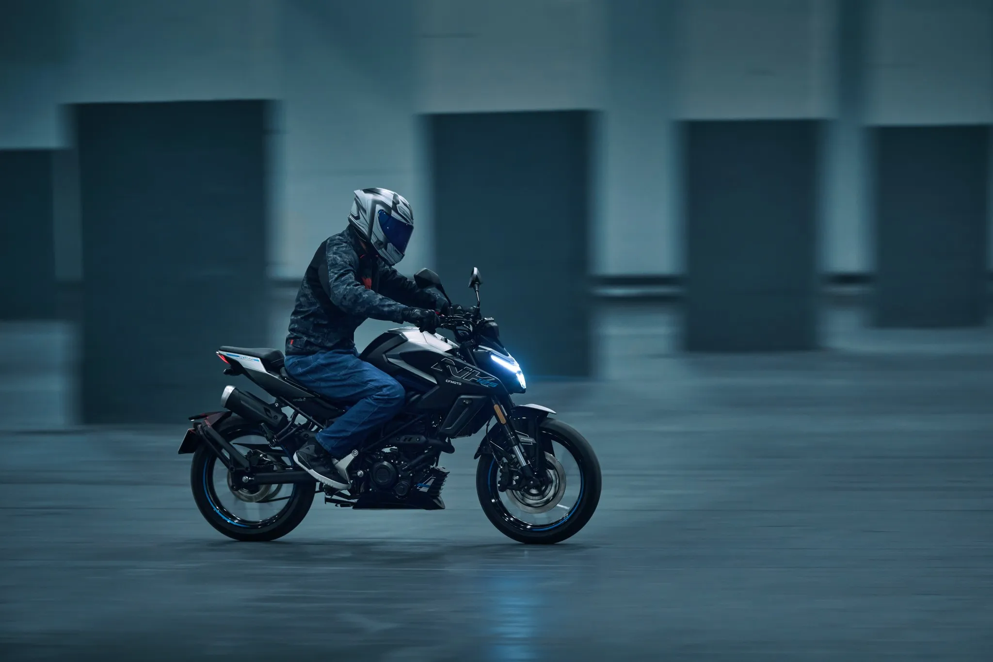 CFMOTO 125NK 4