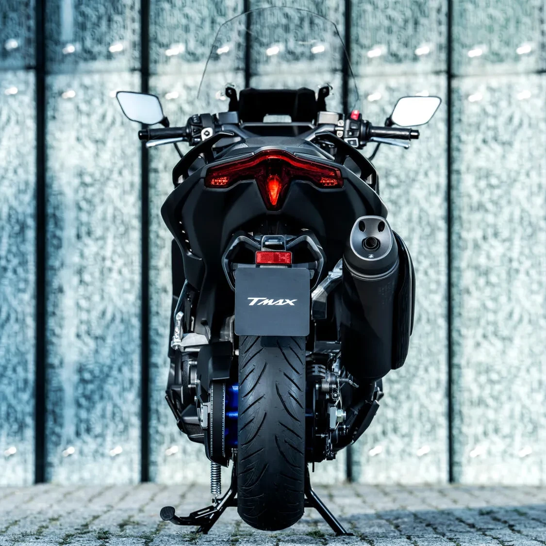 Yamaha TMAX 560 2