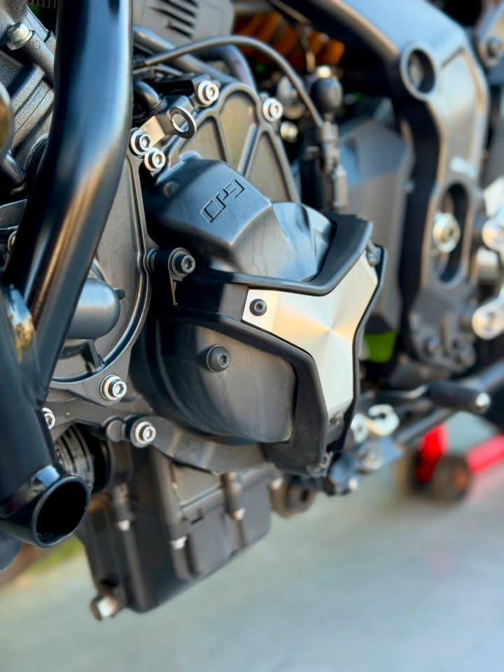Yamaha MT-09 4