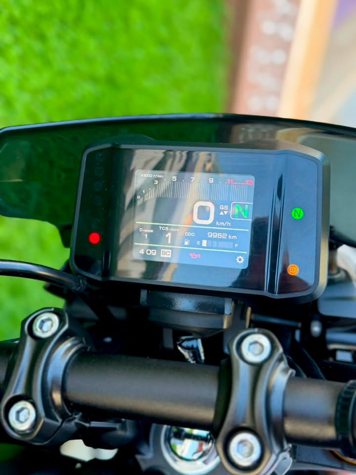 Yamaha MT-09 6